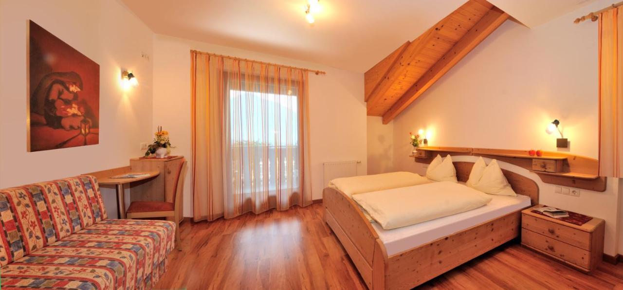 Stoanpeppelehof Apartment Fiumes ภายนอก รูปภาพ